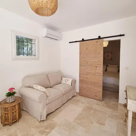 Cosy En Provence - Piscine Chauffee De Mai A Septembre B&B 페른느 레 퐁텐느