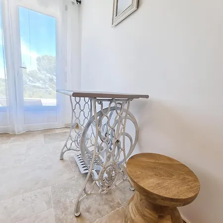 Cosy En Provence - Piscine Chauffee De Mai A Septembre 住宿加早餐酒店 佩尔纳勒丰泰纳