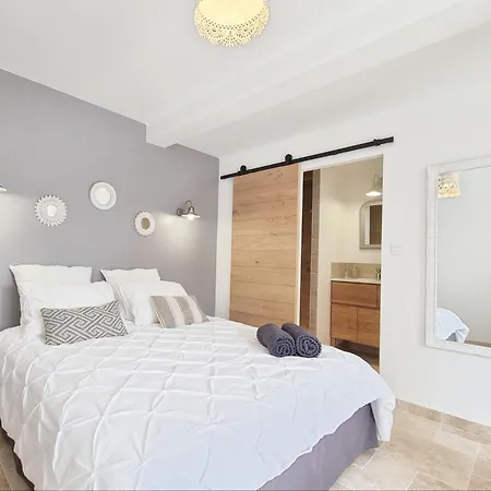 Cosy En Provence - Piscine Chauffee De Mai A Septembre 住宿加早餐酒店 *